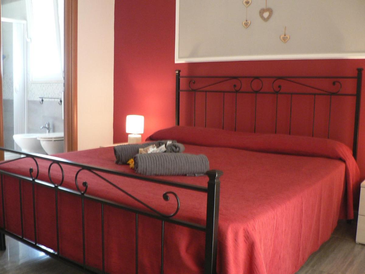 Dolcesosta B&B Marina Di Pulsano Exteriör bild
