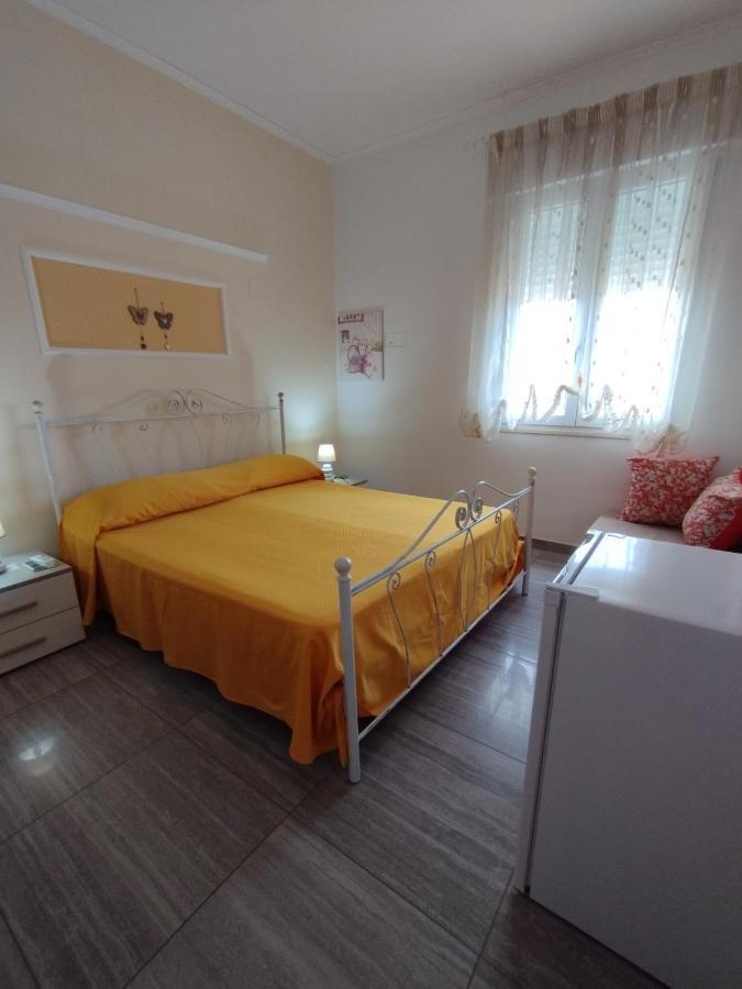 Dolcesosta B&B Marina Di Pulsano Exteriör bild